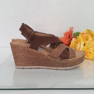 Patrizia by Spring Step size 6 Wedge Sandal